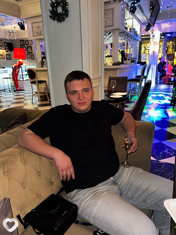 Кирилл, 22, Электростали — анкета №2376373