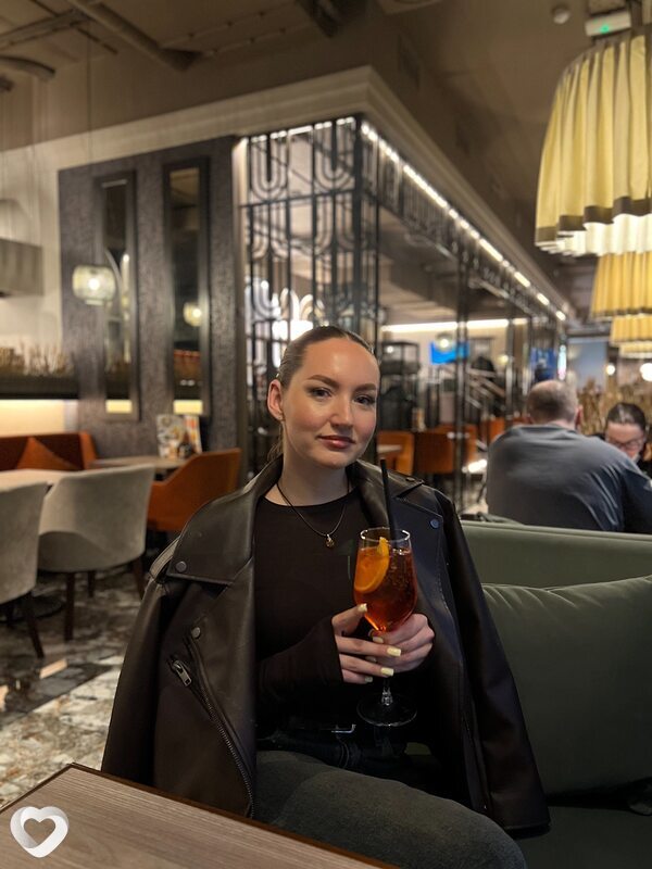 Юля, 27, Москве — анкета №2376645