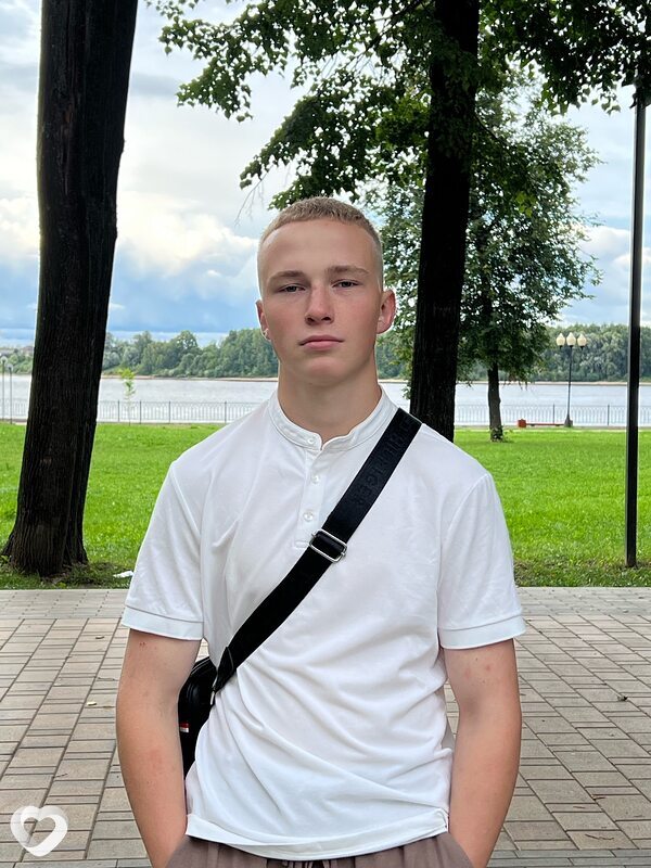 Ефрем, 19, Рыбинске — анкета №2377254