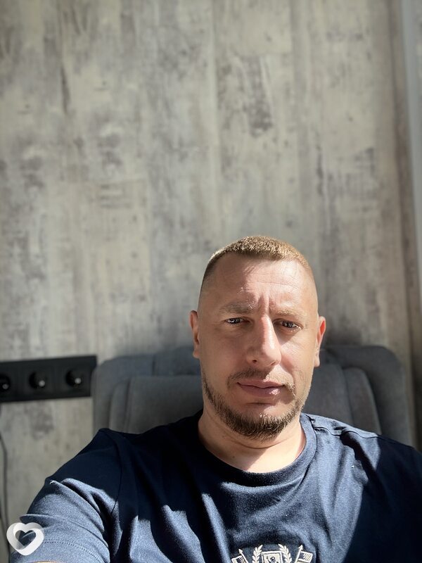 Олег, 40, Санкт-Петербурге — анкета №2377324