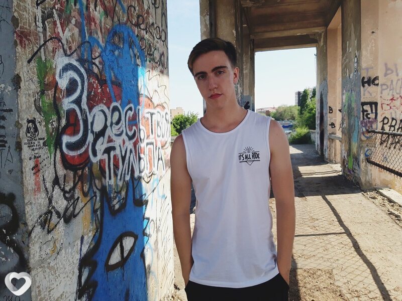 Андрей, 26, Саратове — анкета №2377883