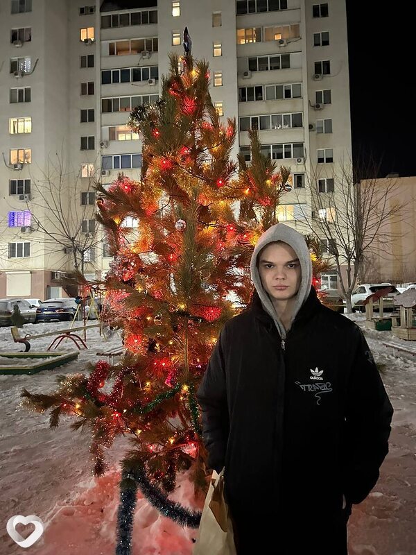 Андрей, 19, Саратове — анкета №2377450