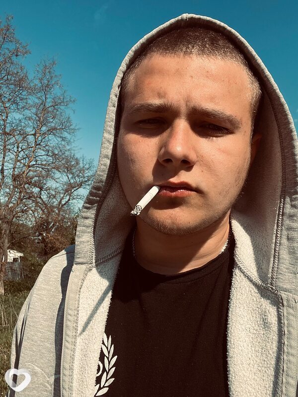 Данила, 23, Орёл — анкета №2377853