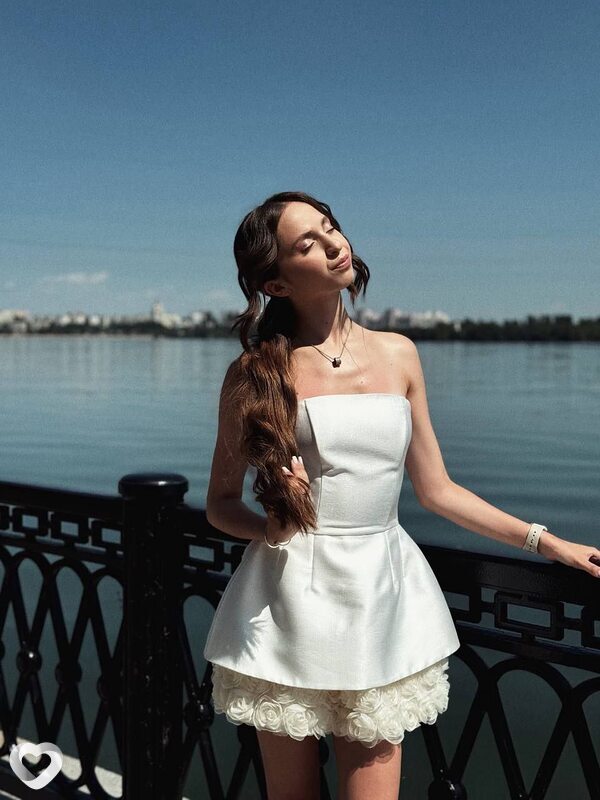 Александра, 25, Москве — анкета №2378313