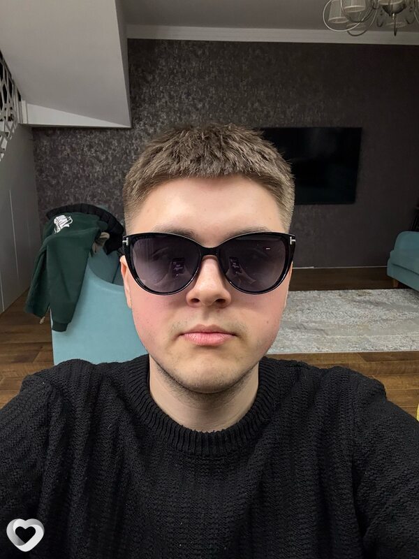 Денис, 24, Минске — анкета №2378084