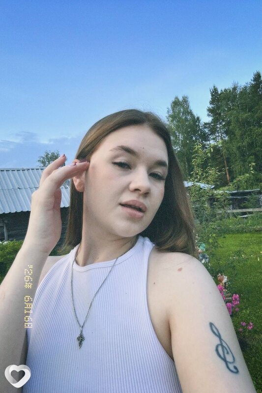 Лина, 19, Санкт-Петербурге — анкета №2378606