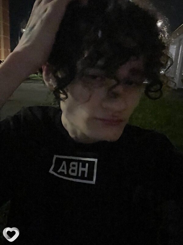 Денис, 19, Москве — анкета №2378384