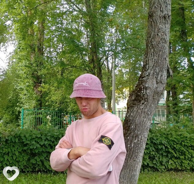Артем, 28, Кириши — анкета №2378664