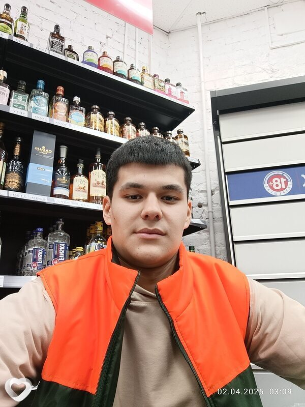 Begenc Maksadow, 22, Санкт-Петербурге — анкета №2378559