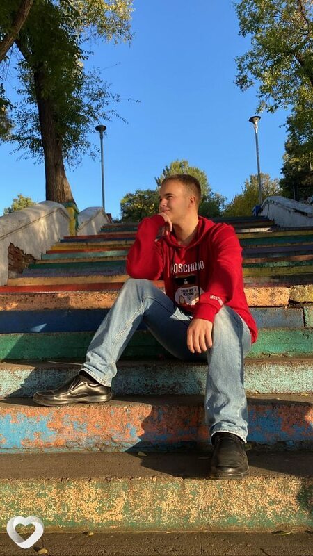 Виктор, 20, Хабаровске — анкета №2378994
