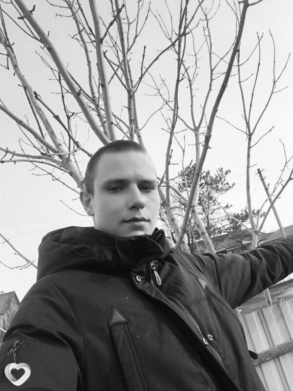 Денис, 19, Хабаровске — анкета №2379517
