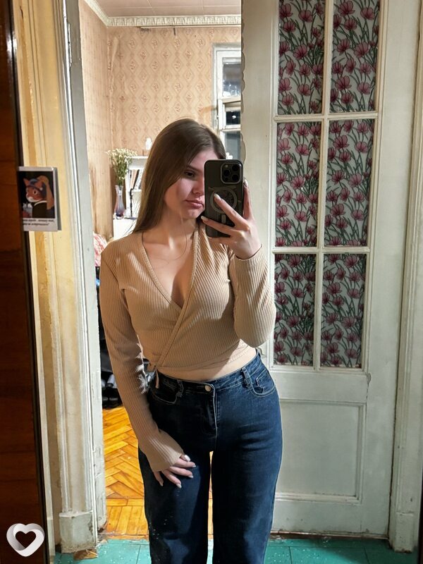 Лена, 19, Санкт-Петербурге — анкета №2380216