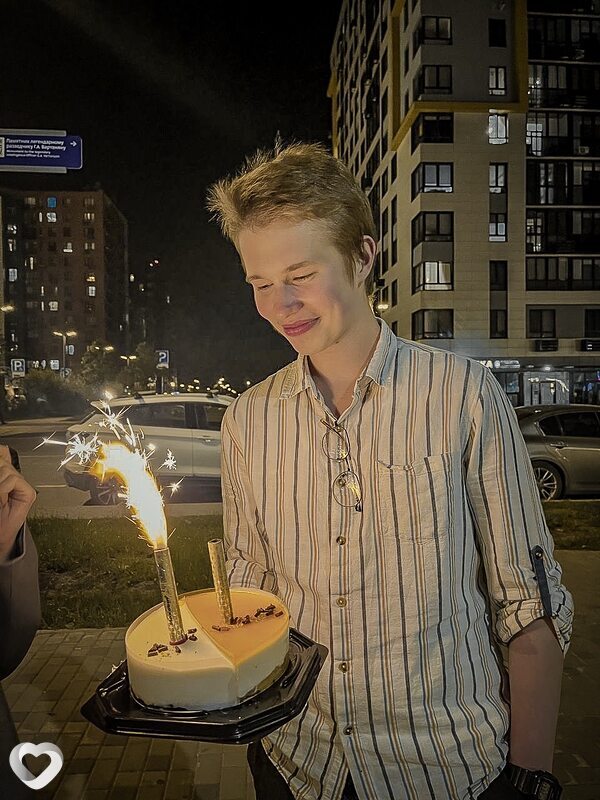 Даниил, 19, Москве — анкета №2380637