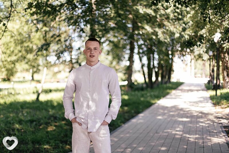 Ярослав, 20, Череповце — анкета №2381043
