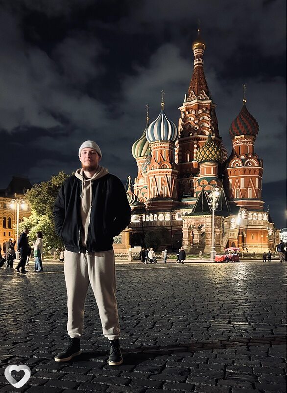 Антон, 25, Москве — анкета №2381398