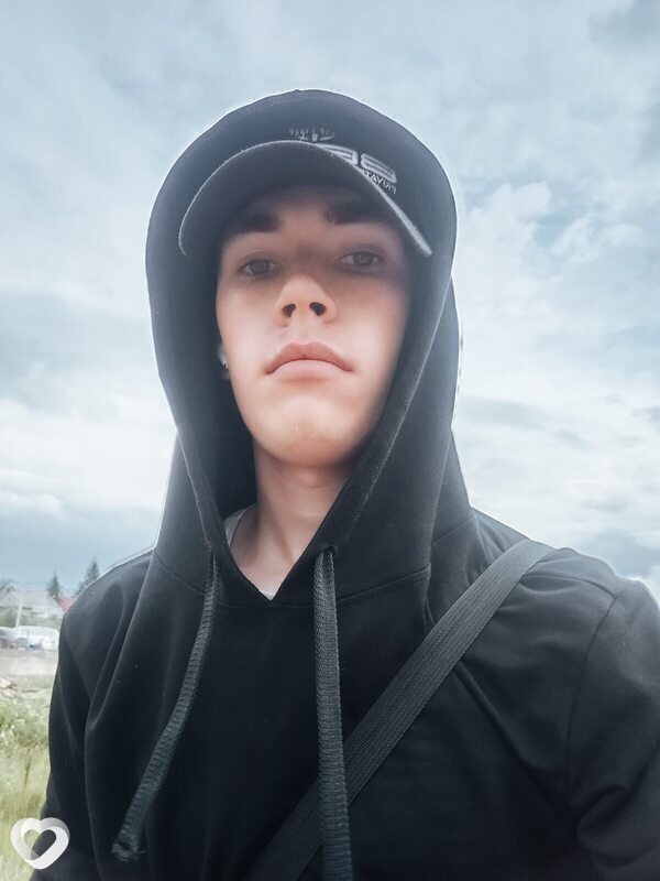 Miron, 21, Саратове — анкета №2381484