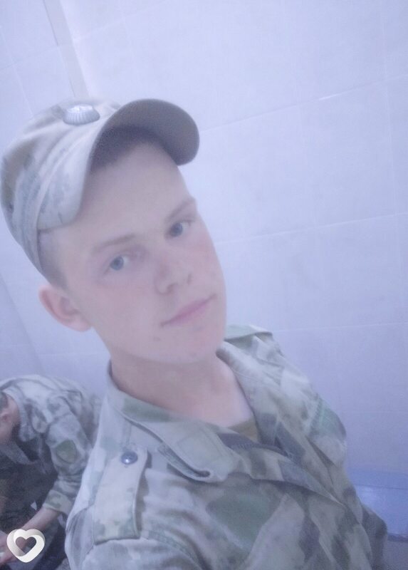 Алексей, 20, Красноярске — анкета №2381570