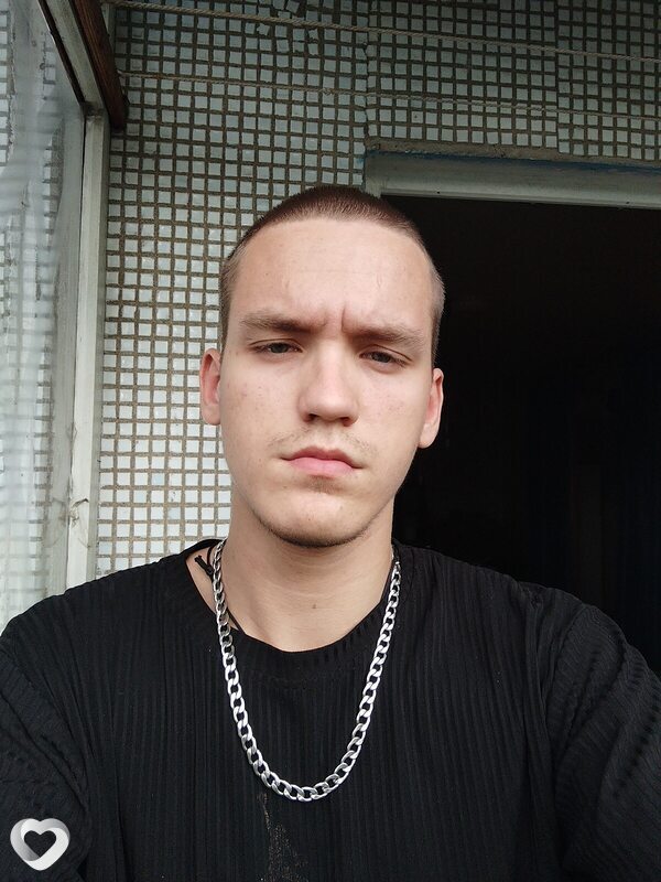 Лев, 19, Пскове — анкета №2381761