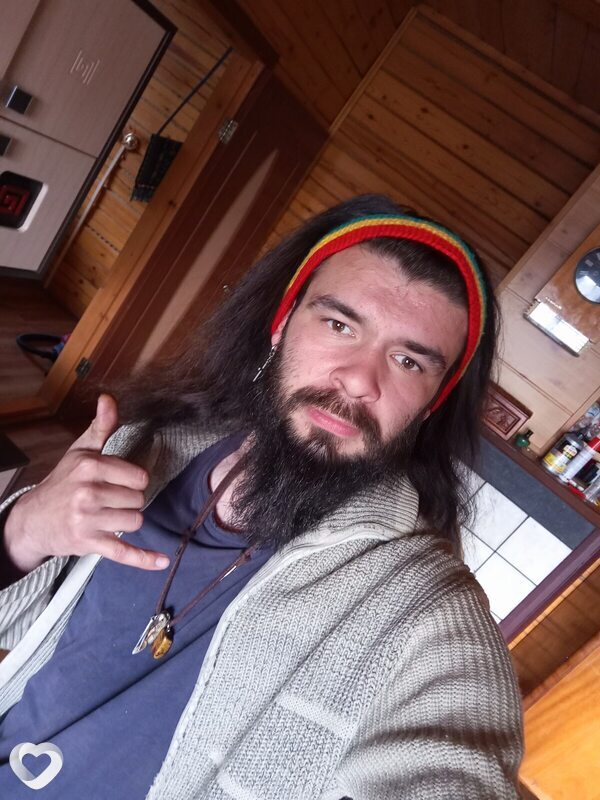 Кирилл, 27, Саяногорске — анкета №2381746