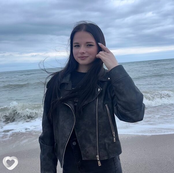 Анна, 25, Москве — анкета №2381829