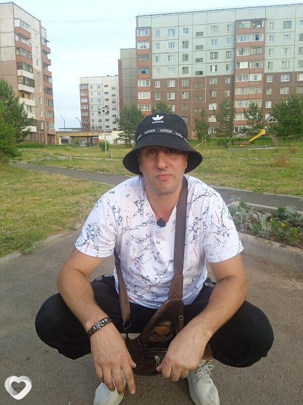 Александр, 39, Братске — анкета №2382226