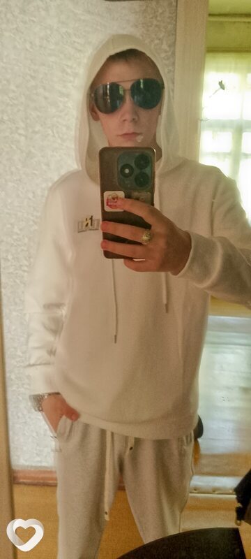 Даниил, 21, Соликамске — анкета №2382232