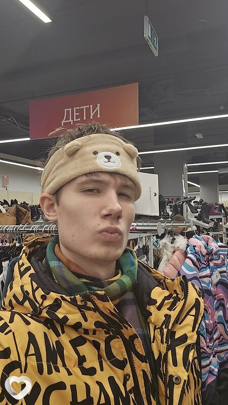 Дима, 21, Москве — анкета №2382550