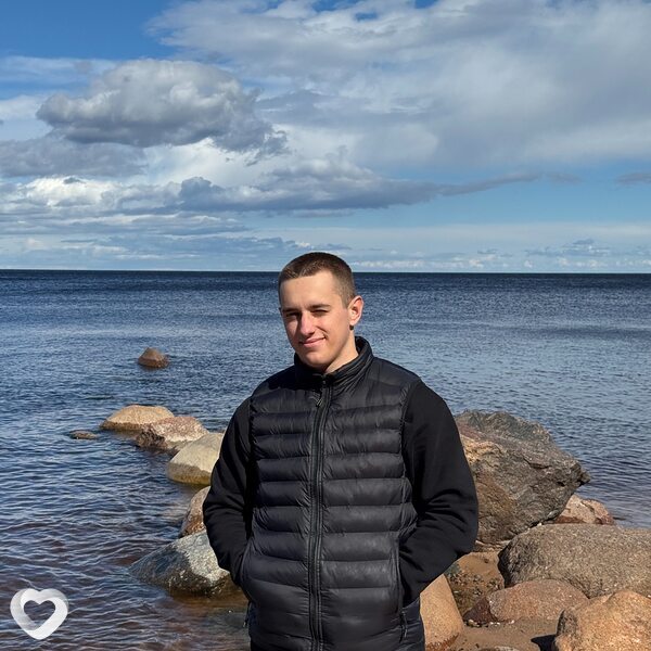 Артём, 22, Санкт-Петербурге — анкета №2382442