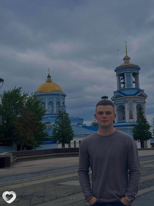 Артём, 21, Воронеже — анкета №2382731