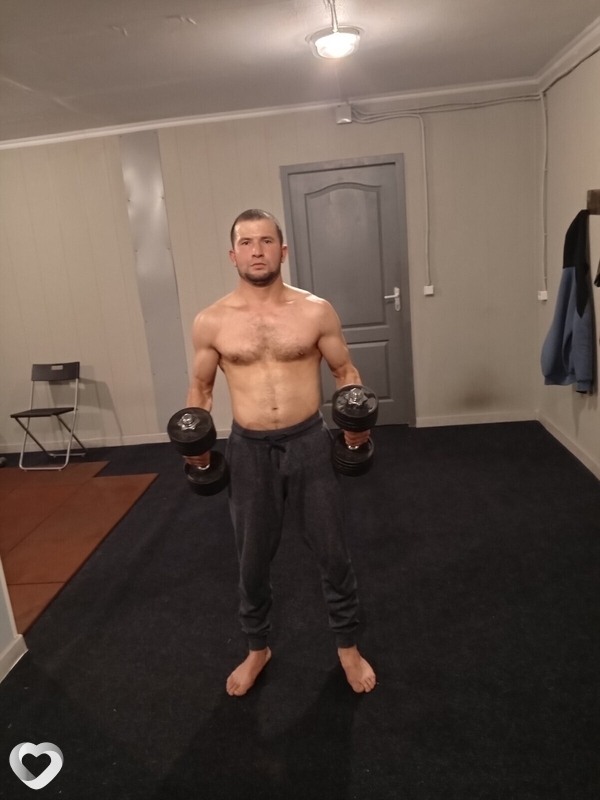 Билол, 32, Батайске — анкета №2382633
