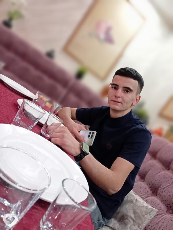 Самир, 21, Бердске — анкета №2382785