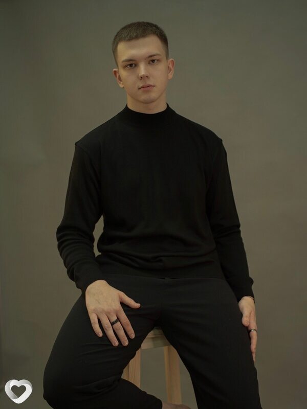 Данил, 24, Екатеринбурге — анкета №2383462