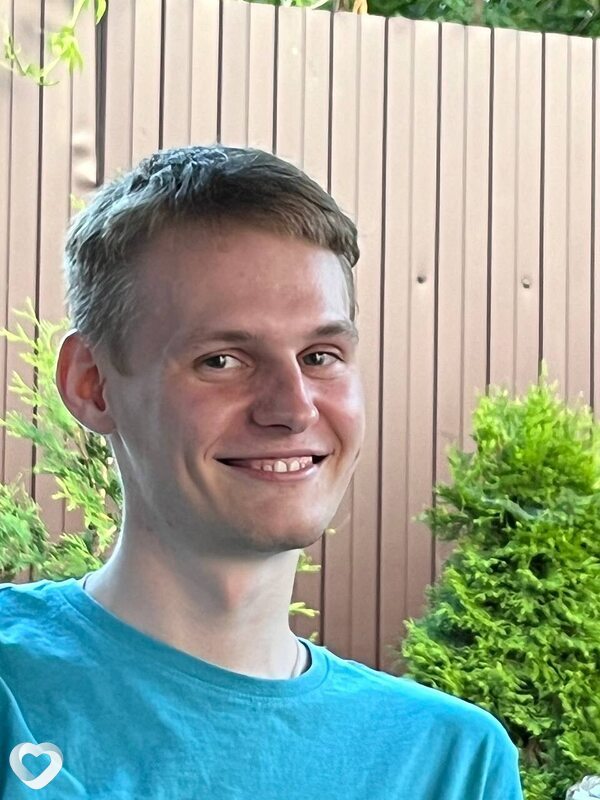 Арсений, 25, Москве — анкета №2383227