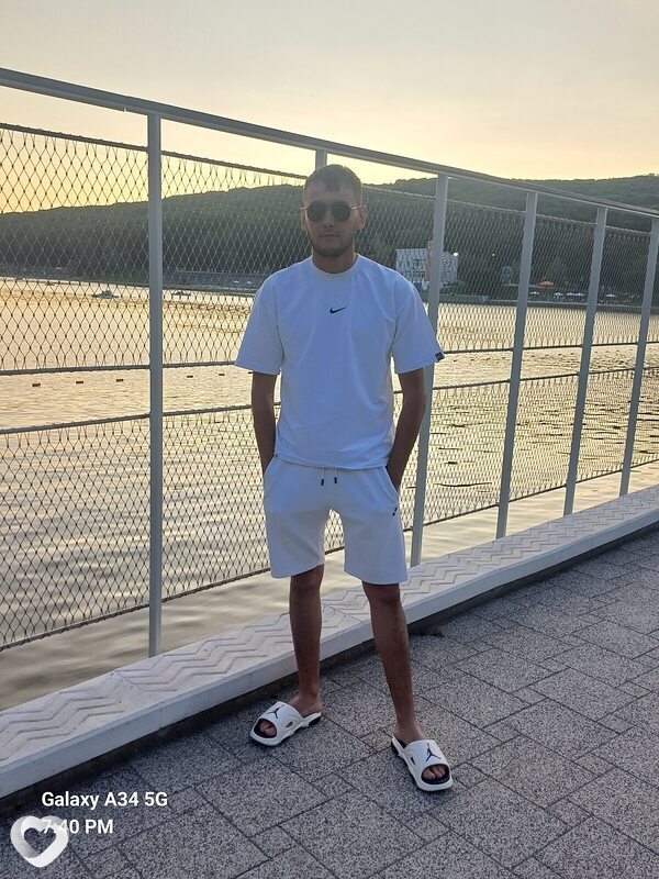 Джони, 24, Ставрополе — анкета №2383426