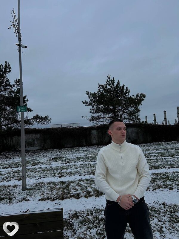 Денис, 22, Барановичах — анкета №2383614