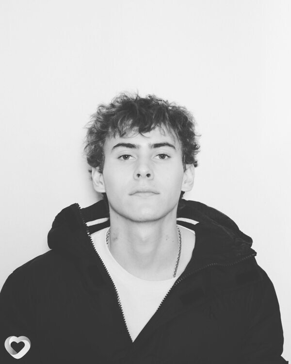 Дмитрий, 24, Москве — анкета №2383828