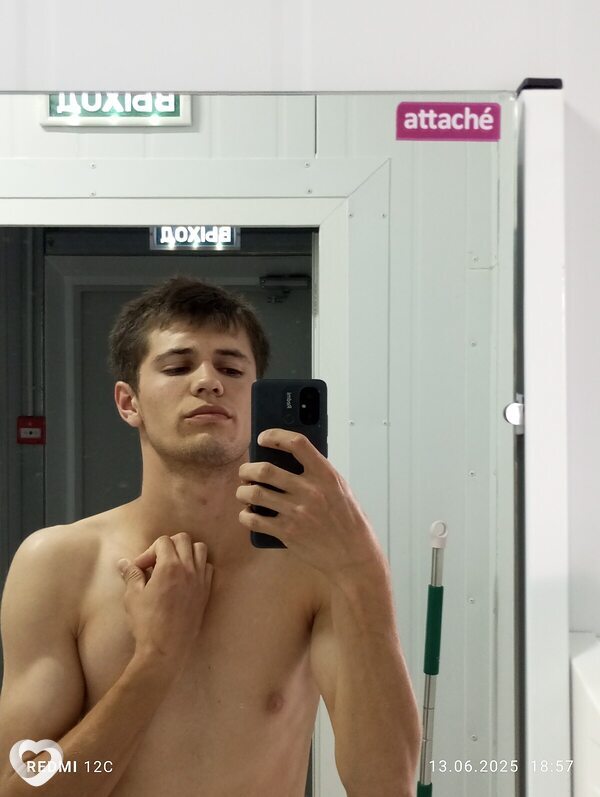 Коля, 21, Наро-Фоминске — анкета №2384014