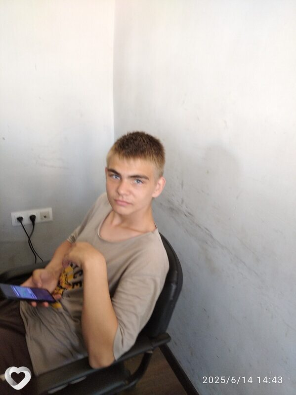 Сергей, 20, Сарапуле — анкета №2385195