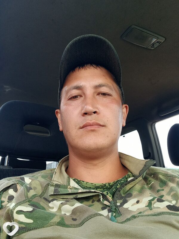 Павел, 31, Артеме — анкета №2385206