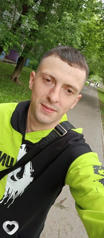 Виталик, 28, Череповце — анкета №2385276