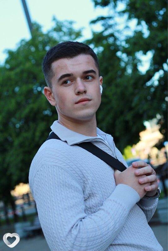 Александр, 22, Санкт-Петербурге — анкета №2385524