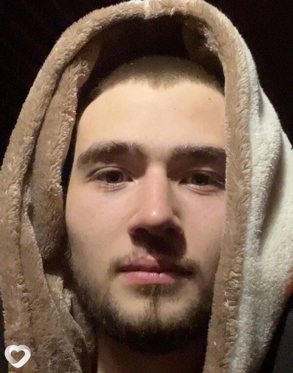 Павел, 21, Кургане — анкета №2385611