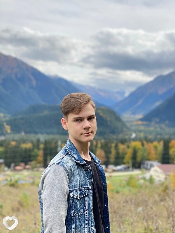 Григорий, 21, Ставрополе — анкета №2386466