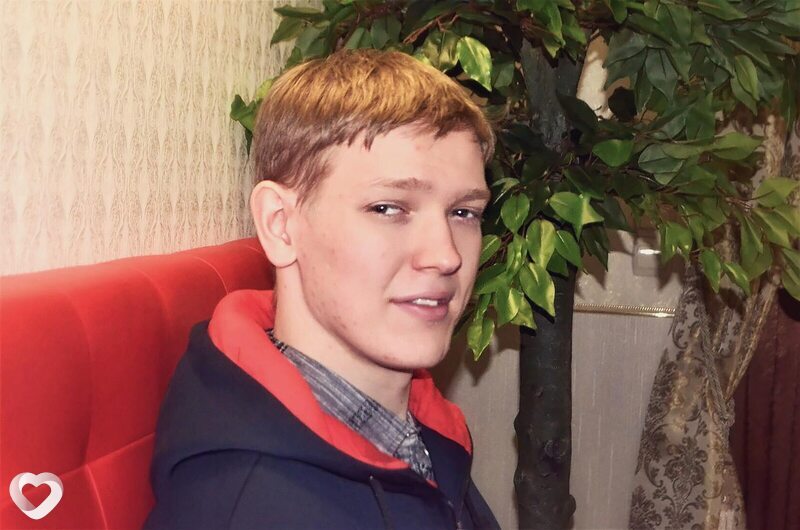 Денис, 32, Асбесте — анкета №2386635
