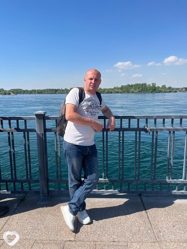 Александр, 35, Кингисеппе — анкета №2387705