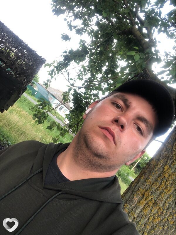 Евгений, 22, Льгове — анкета №2387910