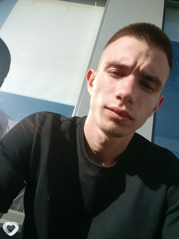 Владимир, 22, Омске — анкета №2388026