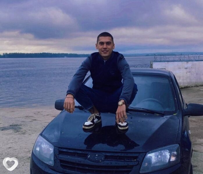 Денис, 22, Самаре — анкета №2388719