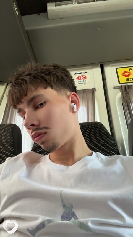 Артем, 19, Минске — анкета №2388683