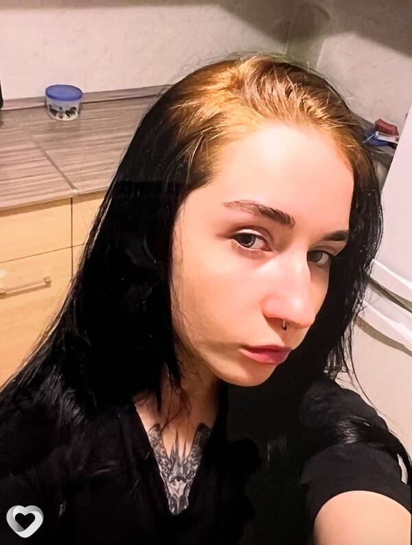 Вероника, 21, Екатеринбурге — анкета №2389280
